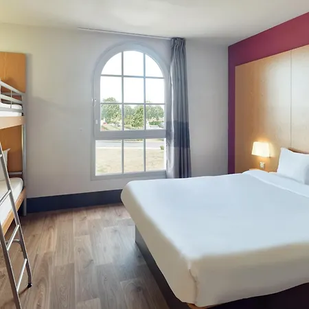 B&B Hotel Pres De Disneyland Paris Magny-le-Hongre Exterior photo