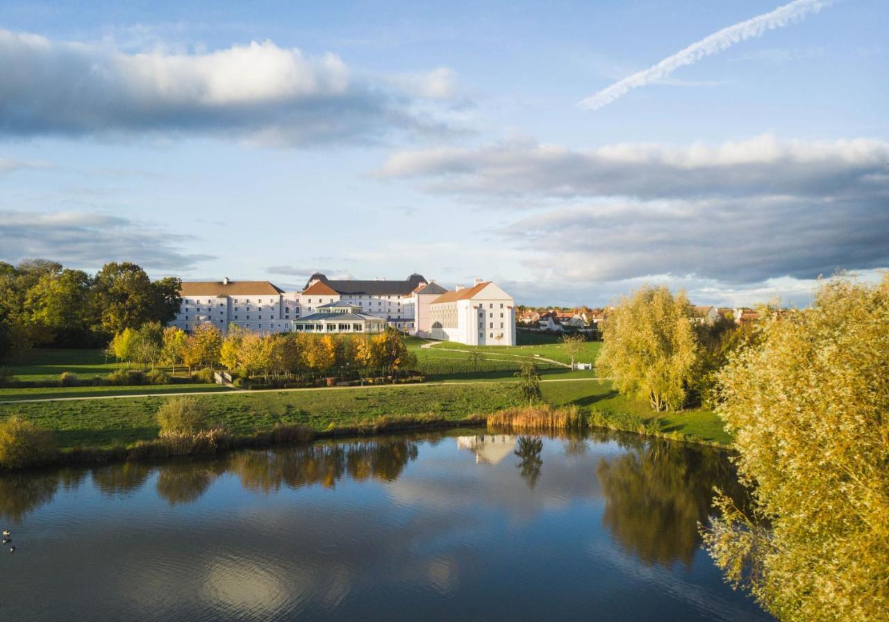 Hotel Pres De Disneyland Paris 2*