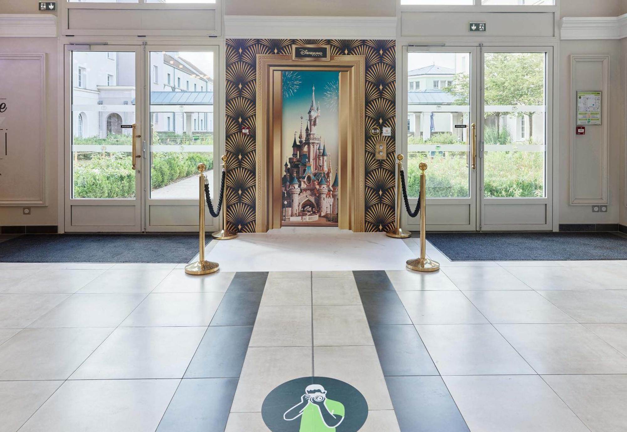 Hotel Pres De Disneyland Paris 2*