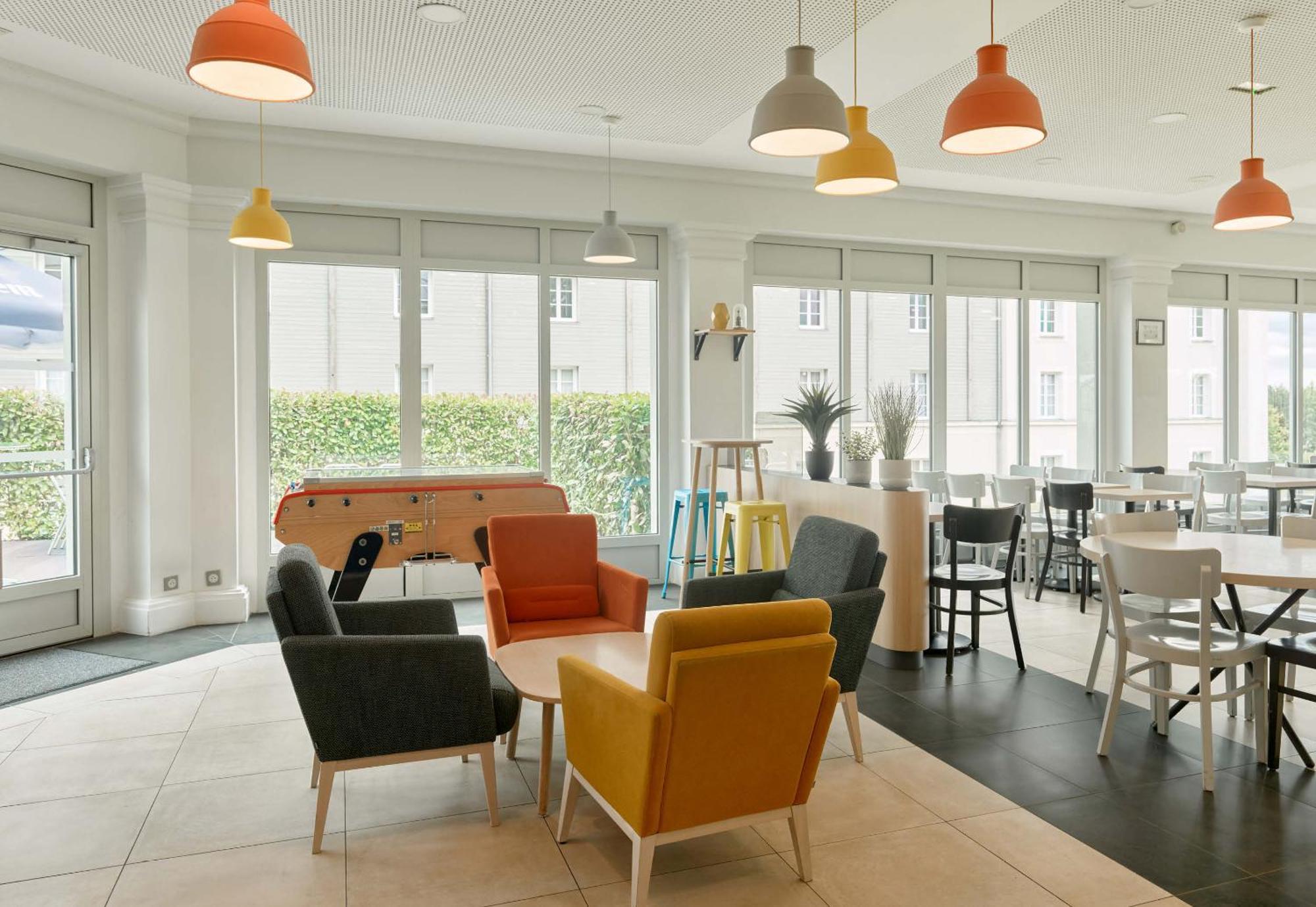 Pres De Disneyland Paris Hotel 2*