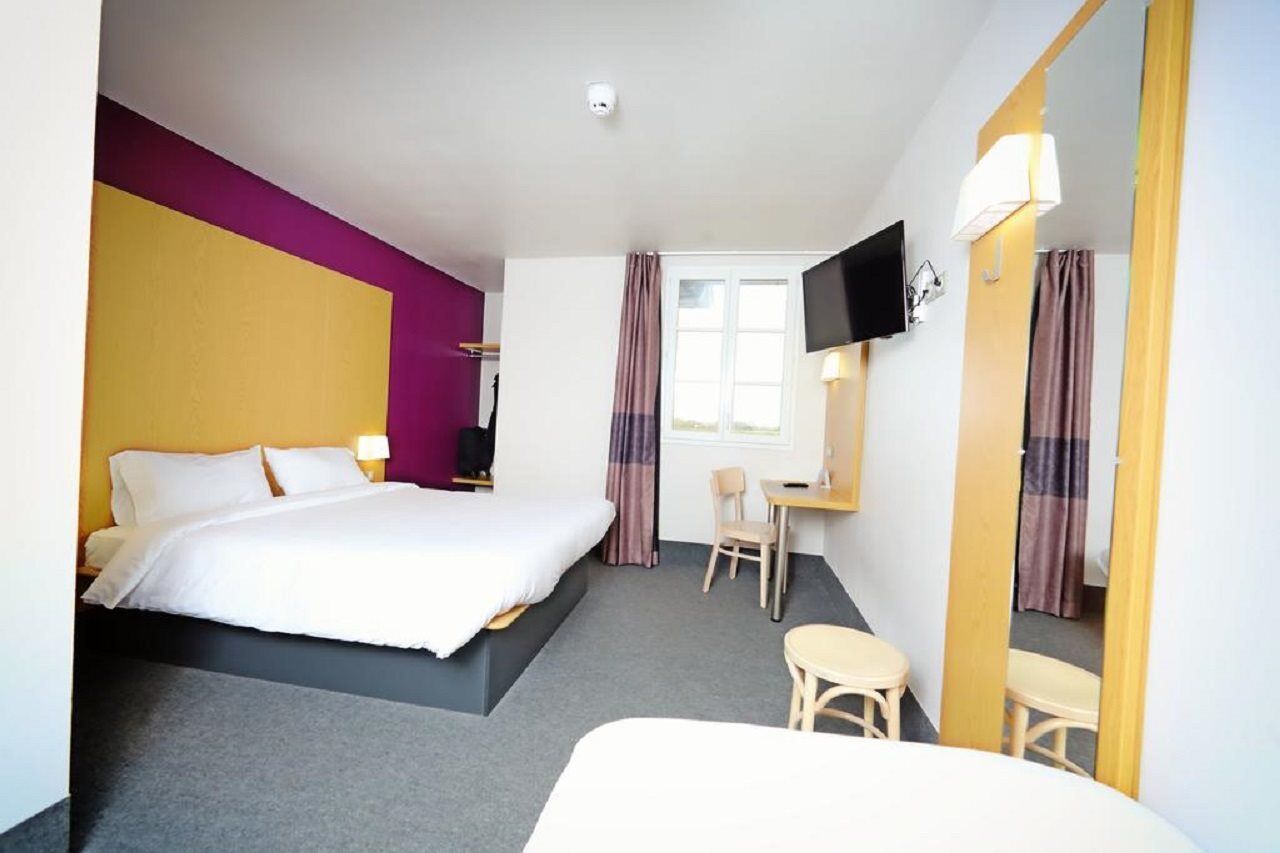 Hotel Pres De Disneyland Paris 2*